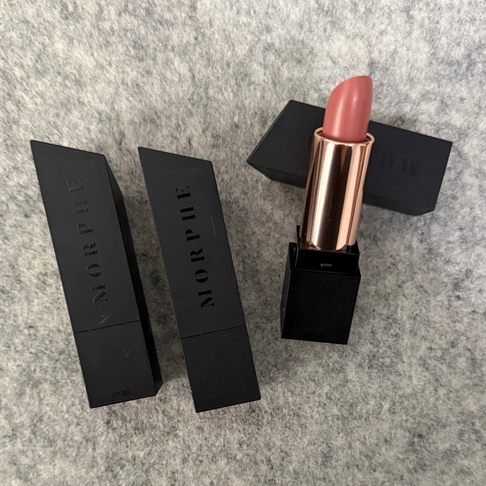 3 lipstick Bundle! Morphe Mega Matte Lipstick - Single AF